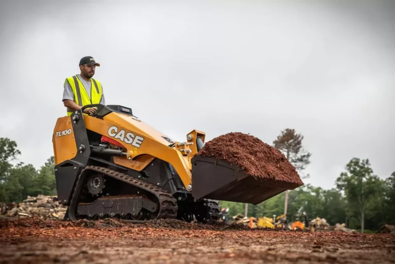 CASE Mini Track Loader TL100